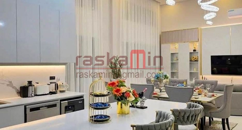 For sale 4 ベッドルーム villa in Bang Lamung, Chonburi