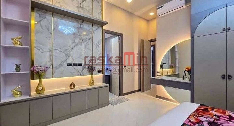 For sale 4 ベッドルーム villa in Bang Lamung, Chonburi