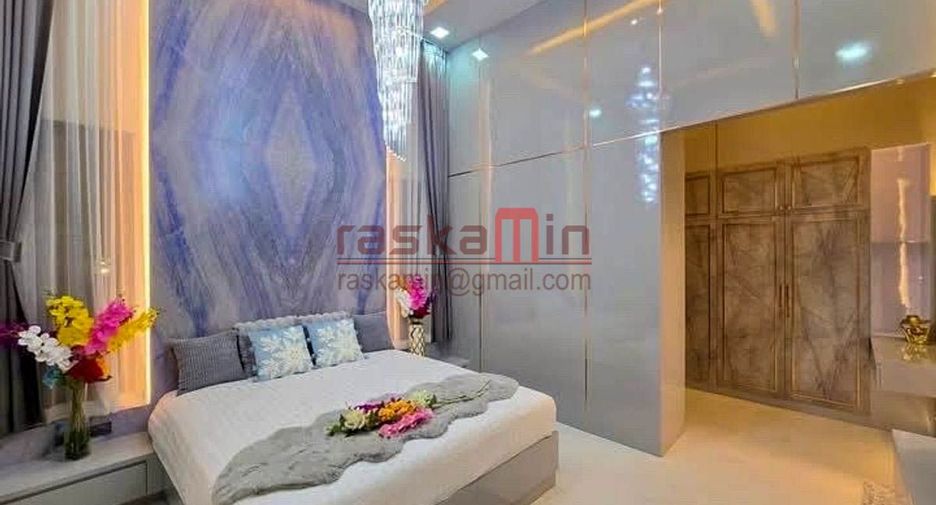For sale 4 ベッドルーム villa in Bang Lamung, Chonburi