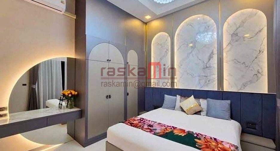 For sale 4 ベッドルーム villa in Bang Lamung, Chonburi