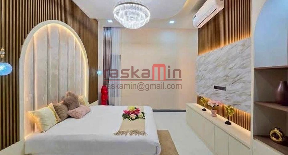 For sale 4 ベッドルーム villa in Bang Lamung, Chonburi