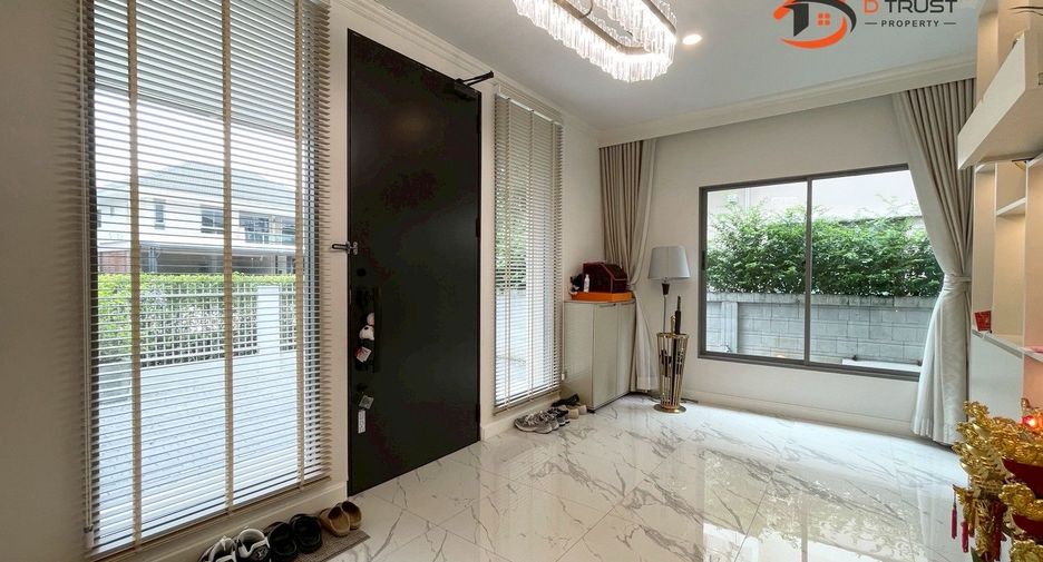 For sale 4 bedrooms house in Lat Krabang, Bangkok