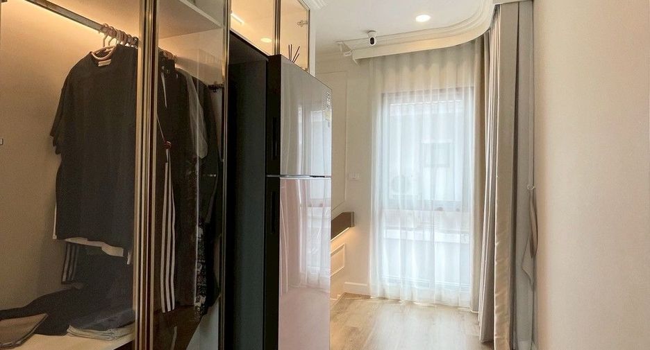 For sale 4 bedrooms house in Lat Krabang, Bangkok