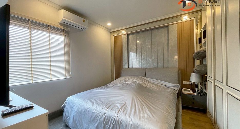 For sale 4 bedrooms house in Lat Krabang, Bangkok
