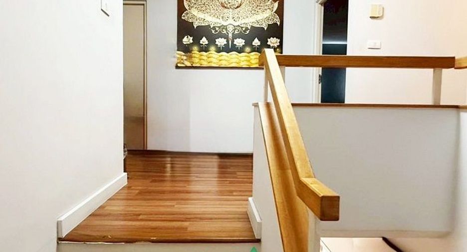 For sale 4 bedrooms house in Khlong Sam Wa, Bangkok