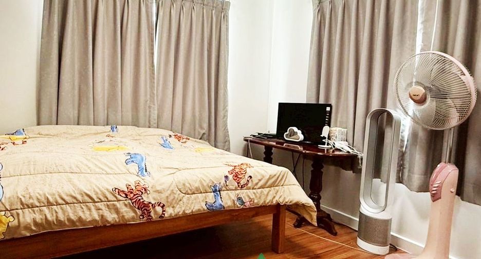 For sale 4 bedrooms house in Khlong Sam Wa, Bangkok