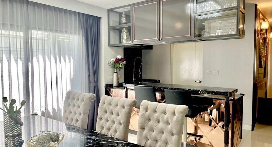 For sale 4 bedrooms house in Prawet, Bangkok