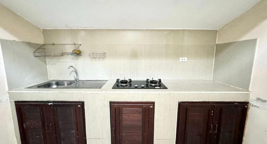 For rent 3 bedrooms house in Si Racha, Chonburi