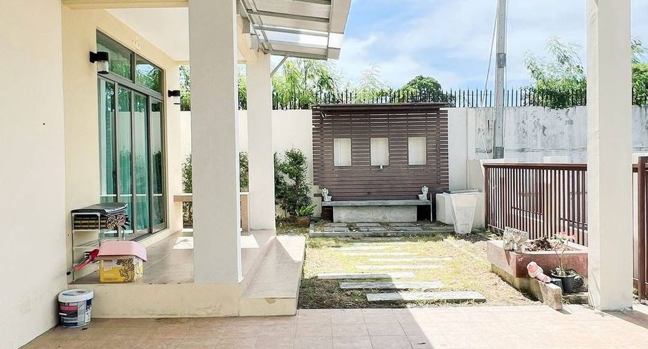 For rent 3 bedrooms house in Si Racha, Chonburi