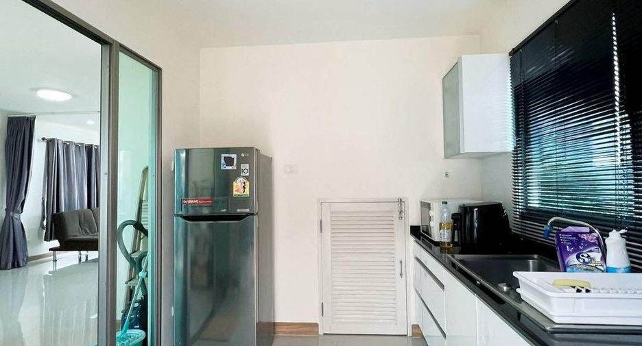 For rent 3 bedrooms house in Si Racha, Chonburi