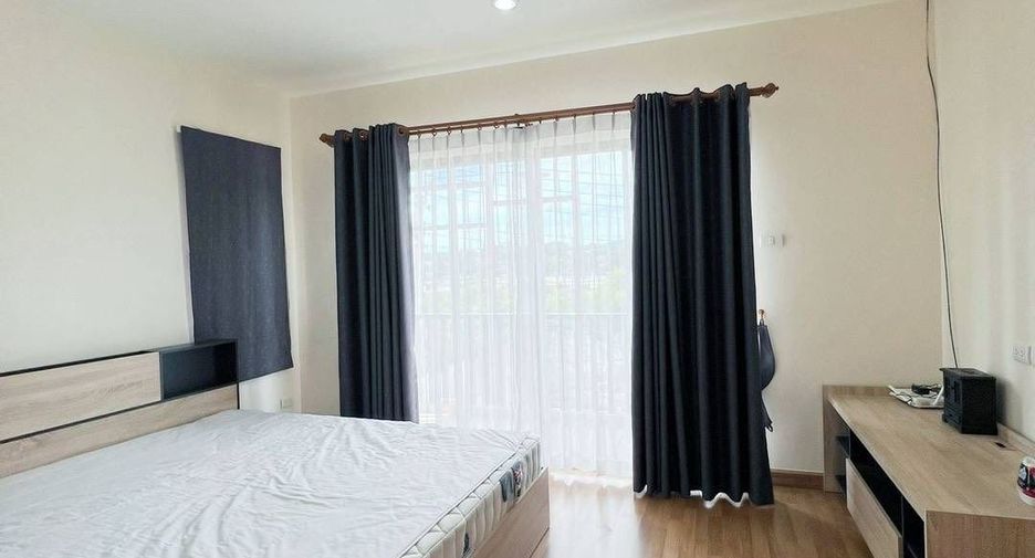For rent 3 bedrooms house in Si Racha, Chonburi