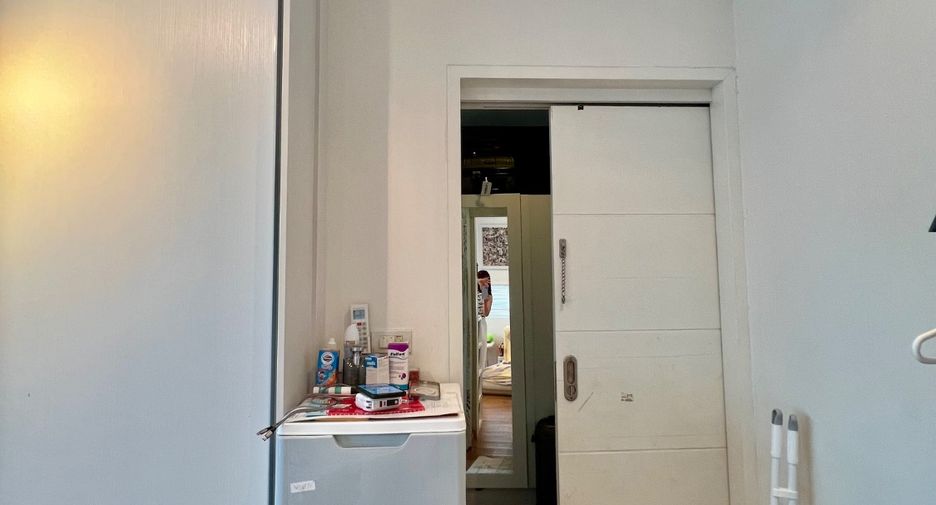 For rent 3 bedrooms townhouse in Suan Luang, Bangkok