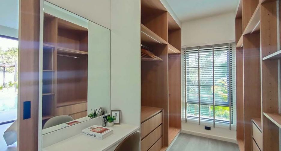 For sale 3 bedrooms villa in Saraphi, Chiang Mai