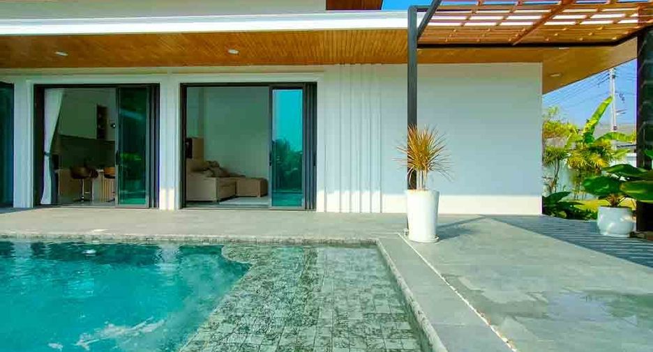 For sale 3 bedrooms villa in Saraphi, Chiang Mai