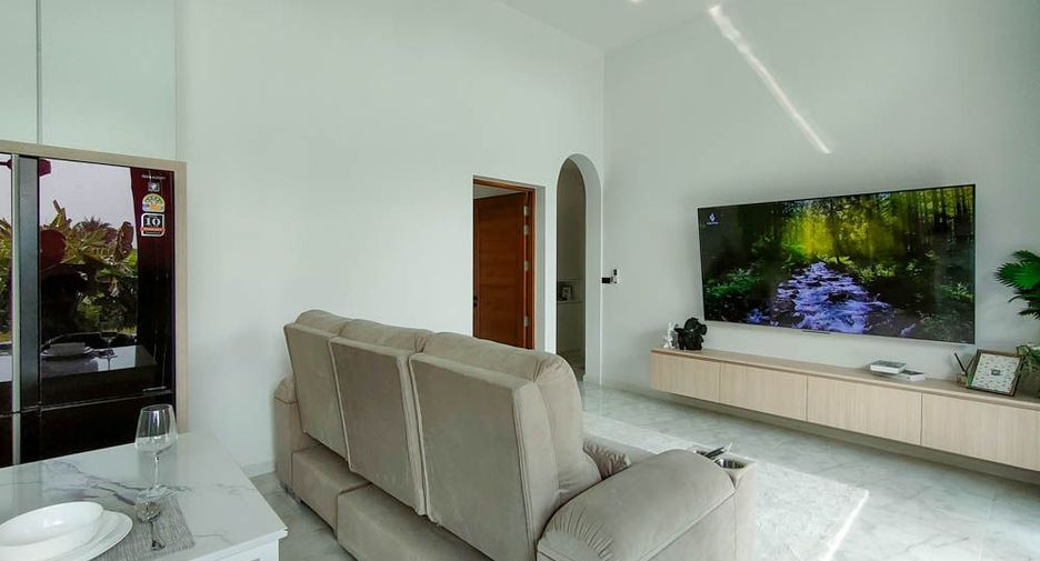 For sale 3 bedrooms villa in Saraphi, Chiang Mai