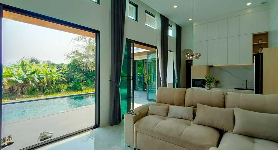 For sale 3 bedrooms villa in Saraphi, Chiang Mai