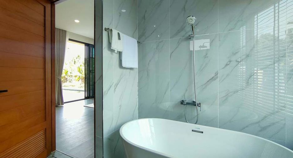 For sale 3 bedrooms villa in Saraphi, Chiang Mai