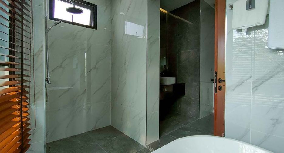 For sale 3 bedrooms villa in Saraphi, Chiang Mai
