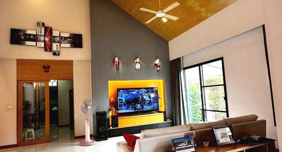 Haus zum Kauf mit 3 Zimmer in Bang Lamung, Chonburi
