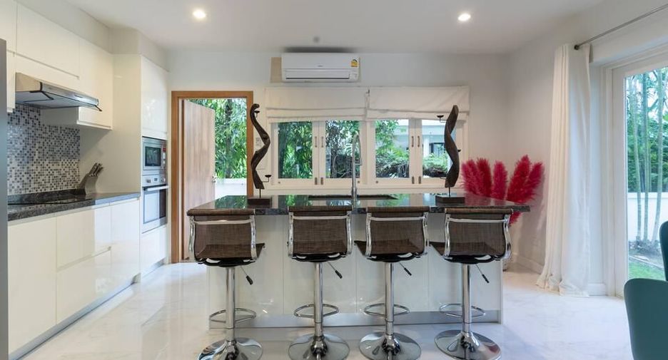 For rent 2 bedrooms townhouse in Ko Samui, Surat Thani