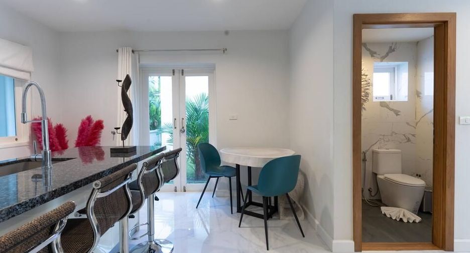 For rent 2 bedrooms townhouse in Ko Samui, Surat Thani