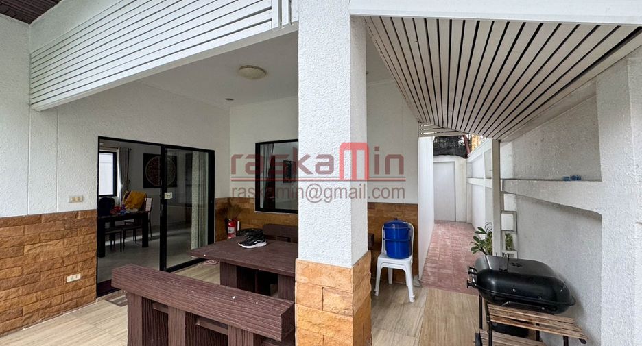 Villa zum Kauf mit 2 Zimmer in Bang Lamung, Chonburi