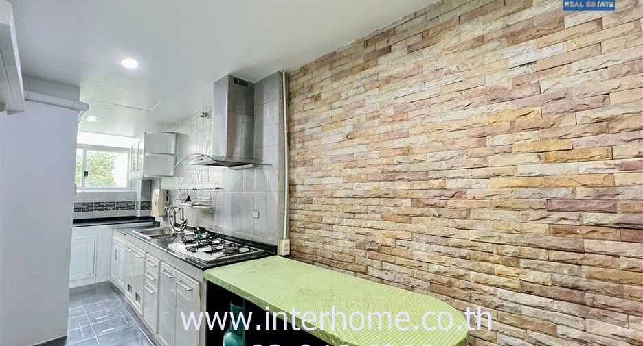 For rent and for sale 3 bedrooms townhouse in Pak Kret, Nonthaburi