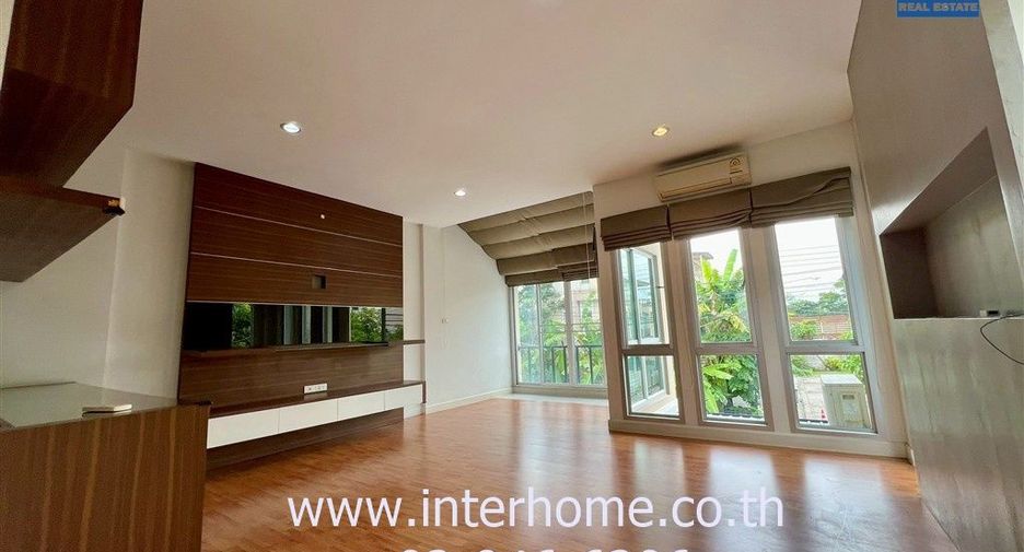 For rent and for sale 3 bedrooms townhouse in Pak Kret, Nonthaburi