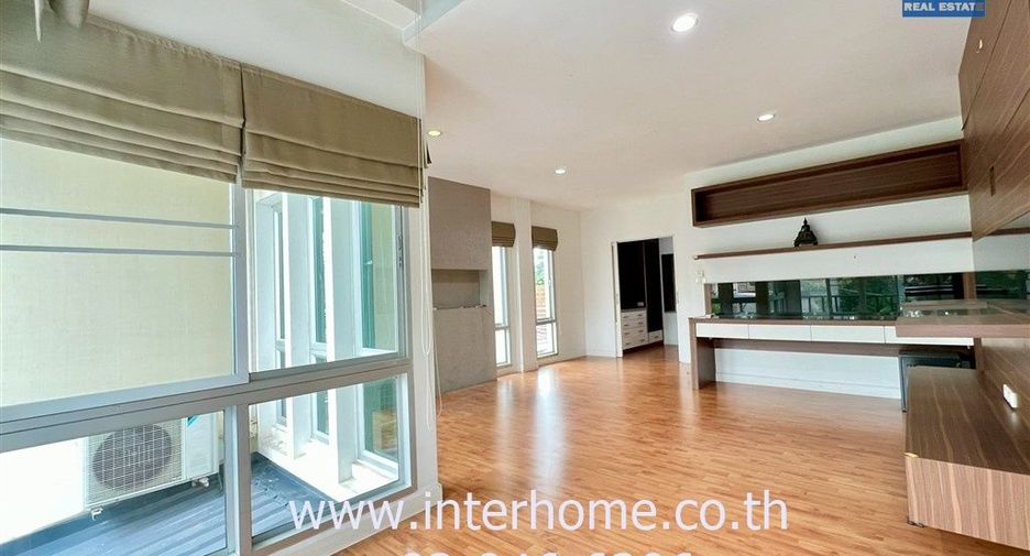 For rent and for sale 3 bedrooms townhouse in Pak Kret, Nonthaburi