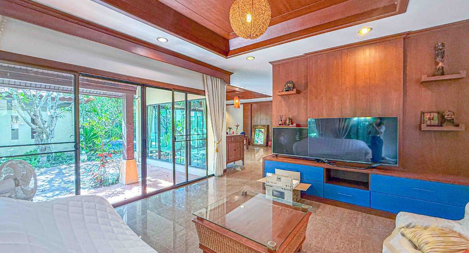 Casa en alquiler de 3 habitaciones en Sattahip, Chonburi