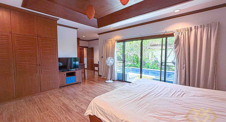 Casa en alquiler de 3 habitaciones en Sattahip, Chonburi