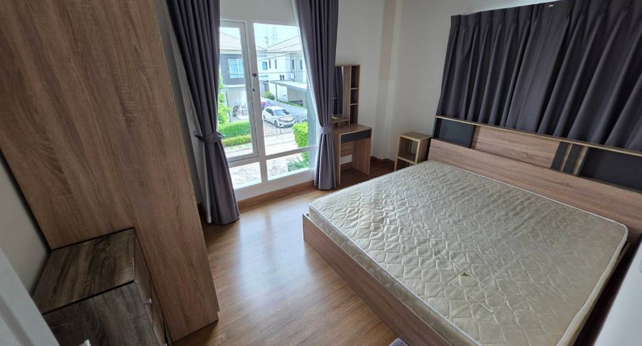 For sale 4 bedrooms house in Khlong Luang, Pathum Thani