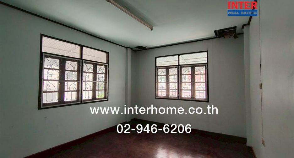 For rent 7 bedrooms house in Wang Thonglang, Bangkok