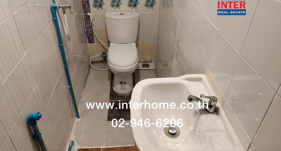 For rent 7 bedrooms house in Wang Thonglang, Bangkok