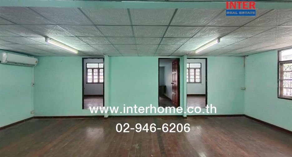 For rent 7 bedrooms house in Wang Thonglang, Bangkok