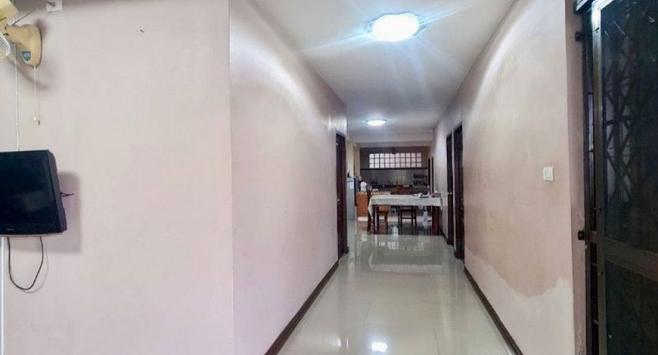 For sale 8 bedrooms house in Nong Chok, Bangkok