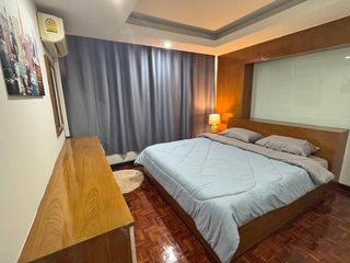 Reihenhaus zur Miete mit 3 Zimmer in Huai Khwang, Bangkok
