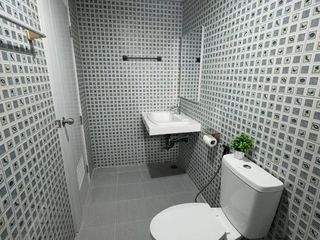 Reihenhaus zur Miete mit 3 Zimmer in Huai Khwang, Bangkok