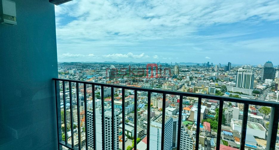 For rent 3 bedrooms condo in Bang Lamung, Chonburi