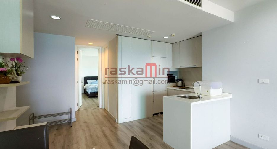 For rent 3 bedrooms condo in Bang Lamung, Chonburi