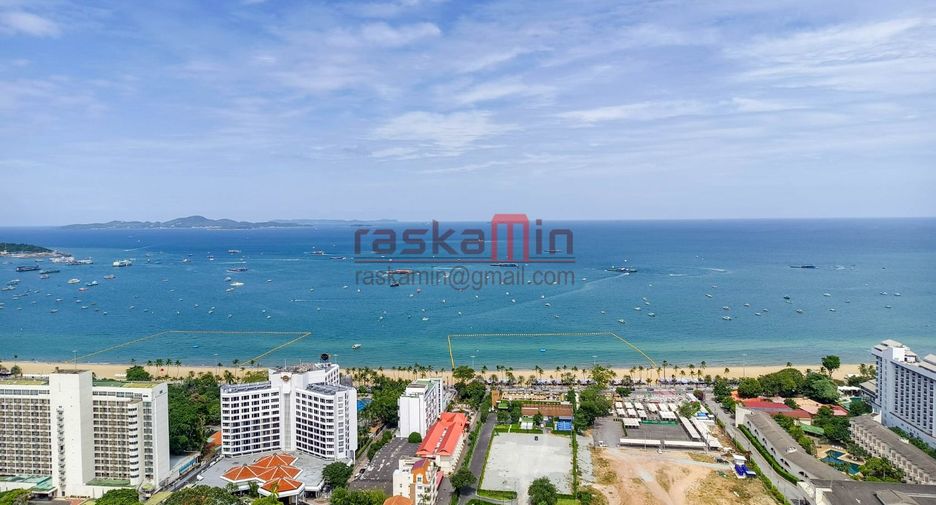 For rent 3 bedrooms condo in Bang Lamung, Chonburi