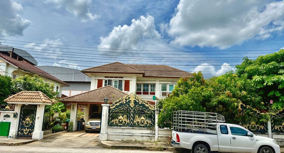 For sale 4 bedrooms house in Mueang Nonthaburi, Nonthaburi