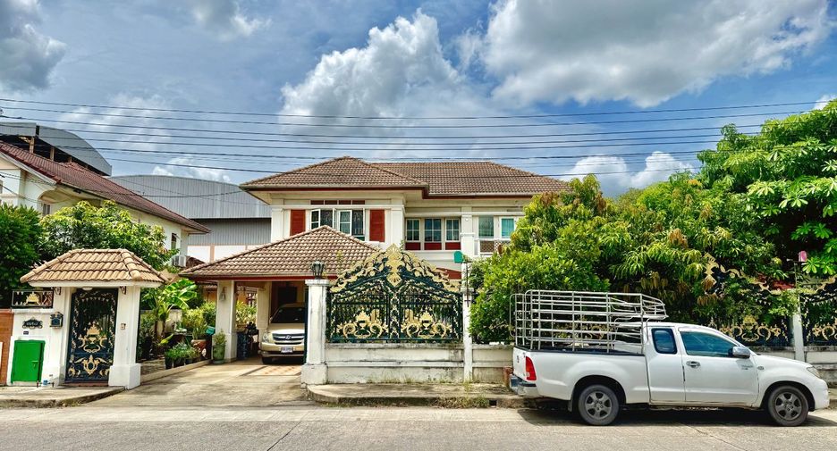 For sale 4 bedrooms house in Mueang Nonthaburi, Nonthaburi