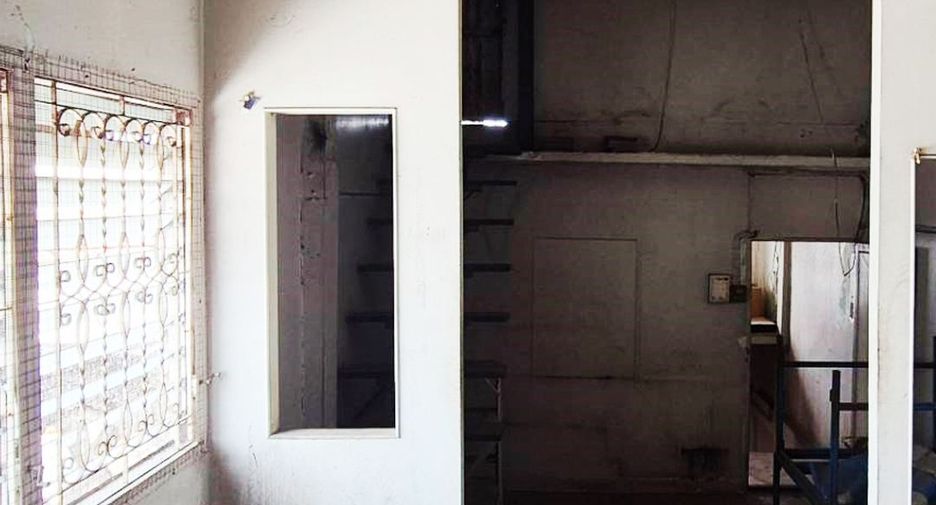 For sale 3 bedrooms retail Space in Phra Nakhon, Bangkok