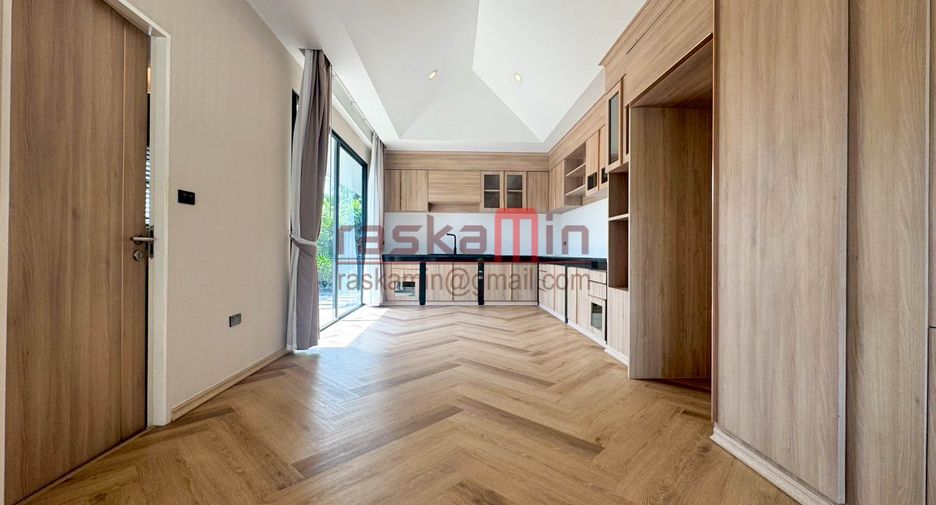 Villa zum Kauf mit 3 Zimmer in Bang Lamung, Chonburi