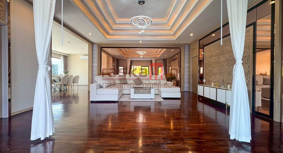 Villa zum Kauf mit 3 Zimmer in Bang Lamung, Chonburi