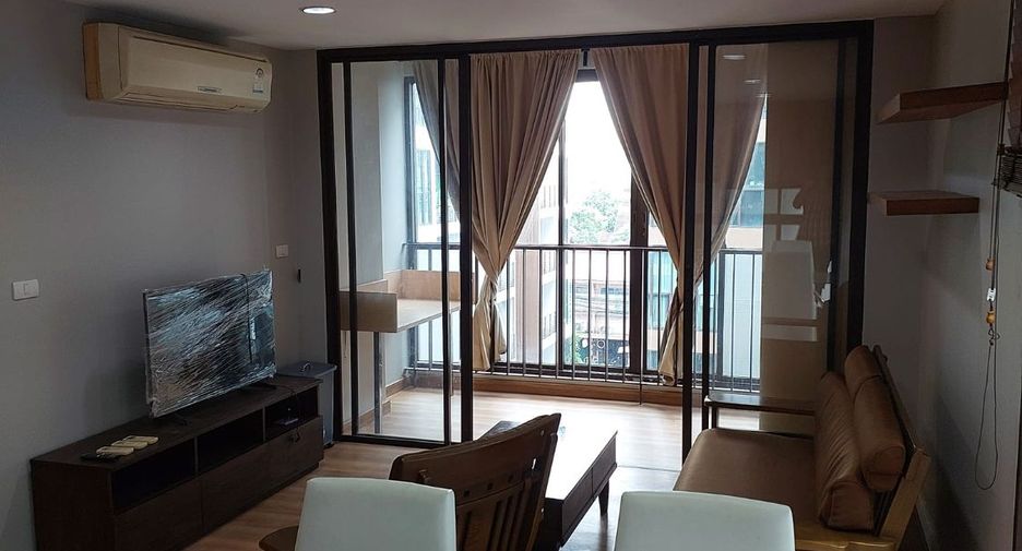 出租 和 出售 2 卧室 公寓 在 Khlong San, 曼谷