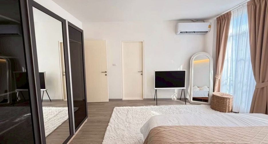 Casa adosada en alquiler y en venta de 3 habitaciones en Prawet, Bangkok