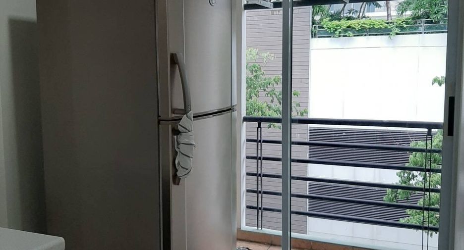 For sale 2 bedrooms condo in Khlong Toei, Bangkok