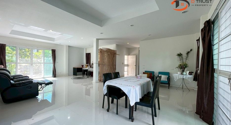 For sale 4 bedrooms house in Prawet, Bangkok
